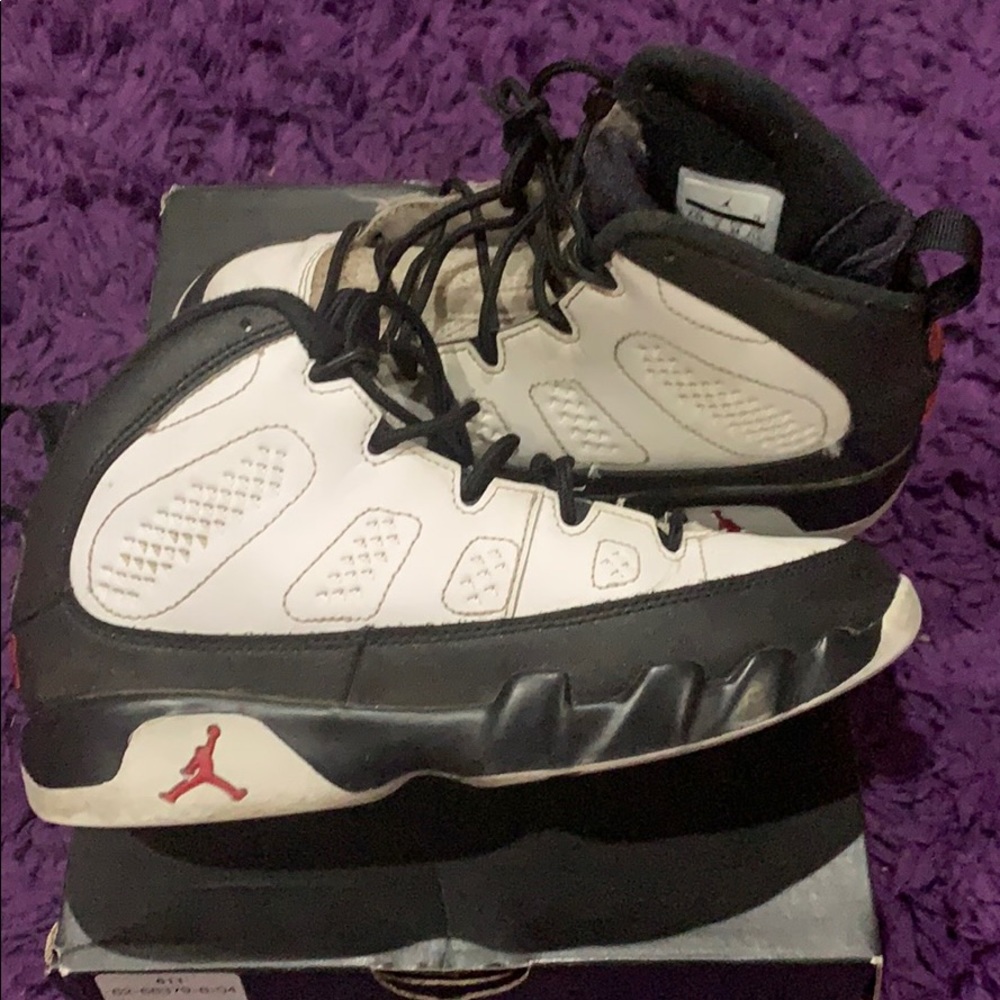 Jordan 9 Retro